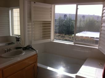 Master bedroom for rent 3