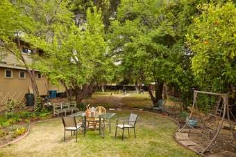 Huge Beautiful Room Aug 16 - Sept 2 3
