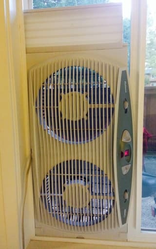 Window fan unit, new umbrella, rice cooker 1