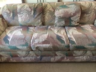 Beautiful custom built Sealy Klaussner Sofa and love seat $50 1