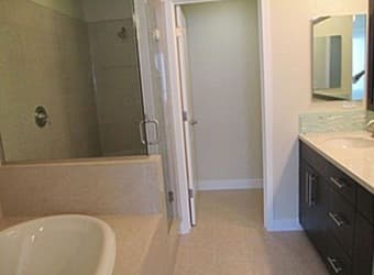 Subletting 2 rooms in a brand-new Palo Alto town home 3