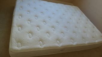 Simmons Beautyrest PillowTop queen size mattress $160 1