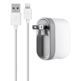 iPhone 5 Belkin Swivel Charger + Lightning ChargeSync Cable 1