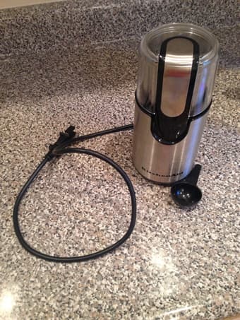 coffee grinder and kettle for sale 2