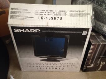 Sharp lc-15sh7u 15" LCD TV 50$ 1