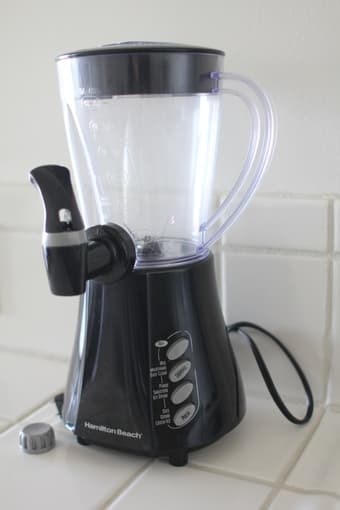 Hamilton Beach Blender $15 2