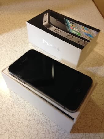 Unlocked iPhone 4, perfect condition 1