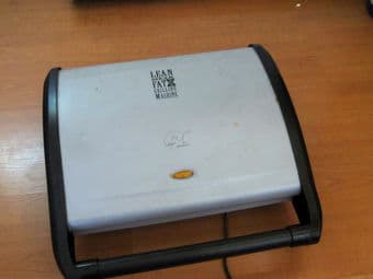 IKEA coffee table $ 40 with an electric grilling machine for free 2