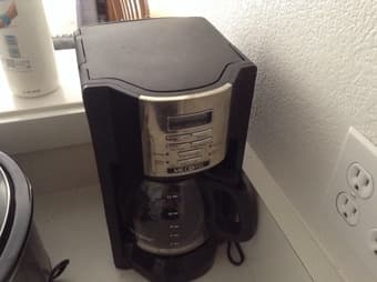 Fridge futon electronics coffee machine 1