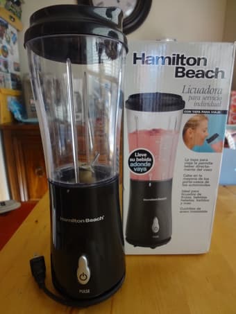 Items for sale(Blender/Fan/Receiver monitor/storage box) 1