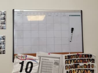 FOR SALE: 3$ for a Whiteboard Calendar (Magnetic) 1