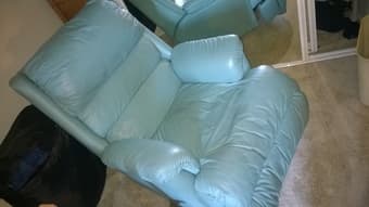 Selling Blue Recliner - $50 1