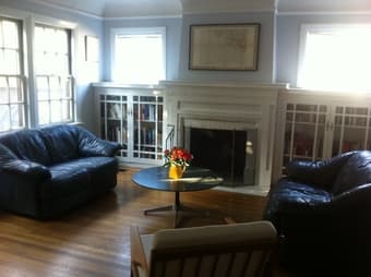 $1350—August sublet in sunny 4BD, 3BA house close to campus and train 1