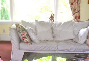 Elegant comfy queen sofa-bed, free delivery on 6/16, $250 1