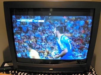 JVC 27" CRT TV with Remote - $50 - (Woodside) 1