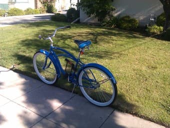 Schwinn Cruiser Bike w/ U-lock and rear light - 150 $ 1