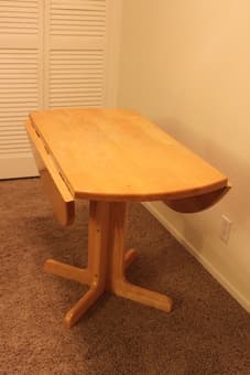 42" round wood table and chair 2