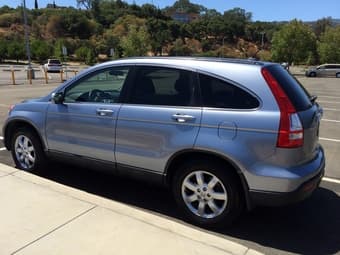 2007 Honda CR-V EX-L FWD w/ navigation - $10,700. Great deal! 1