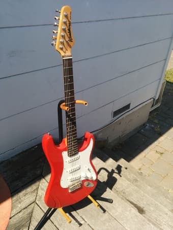 Awesome electric guitar plus amp for sale! 1