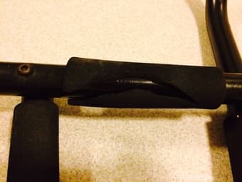 Chin up bar $10 3