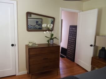 Beautiful furnished room in Menlo Park Available August 15 - Sept 11 2