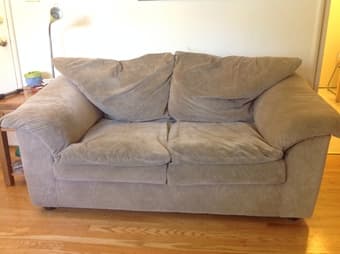Loveseat 1