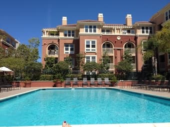 Gorgeous top-floor, corner 2/2 Downtown Redwood City 1