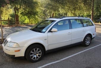 Volkswagen Wagon 2001, New Passat GLS 1