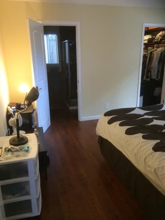 One master bedroom close to Stanford Available! MUST SEE! 1