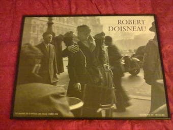 Le baiser de l'hôtel de ville (1950) in 32'' x 24.5'' - $30 1