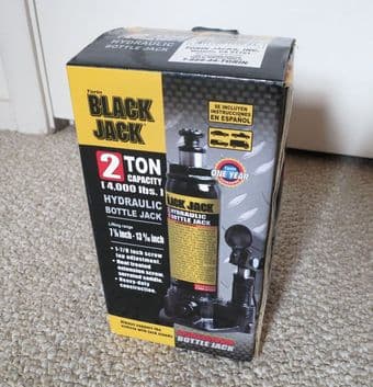 Torin Black Jack 2 Ton T91203W Hydraulic Pump Bottle Lift 1