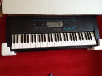 CASIO Electronic Keyboard + base 2