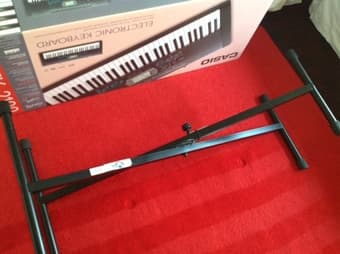 CASIO Electronic Keyboard + base 3
