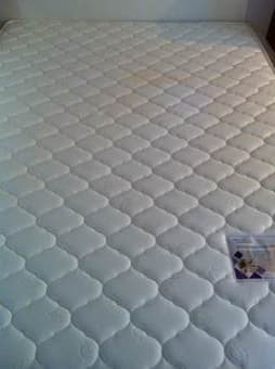 extra firm like new queen size mattress and box frame $300 best deal 3