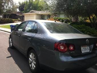 VW Jetta 2010 $12000 40K miles under warranty 3