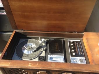 1972 RCA Old Vinyl Player & Recorder 2