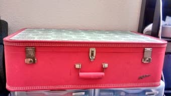 Vintage trunk, could be used as storage/table/bench -- $10 1