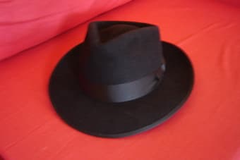 Stylish black gentleman's hat - 15$ 1