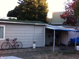 $1000 / 1BR / 400sq ft. Furnished cottage available Sept. 1st 1