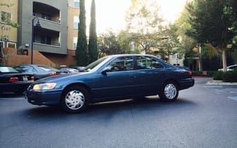 Toyota Camry - Year 2000 - $3500 2