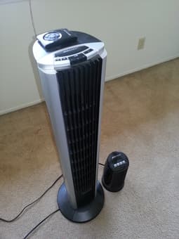 sell tower fan with small desk fan- $40 1