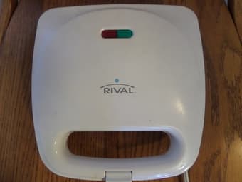 Sandwich Maker: $5 1