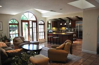 Large Master Bedroom for Rent 2