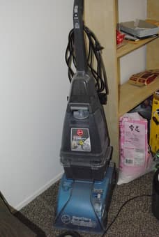 Hoover SteamVac Carpet Cleaner with Clean Surge, F5914900 (almost new) 1