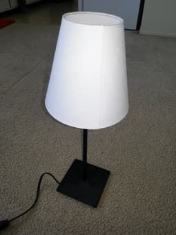 sell two table lamps - $5 each 1