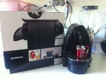 Nespresso machine Essenza 1