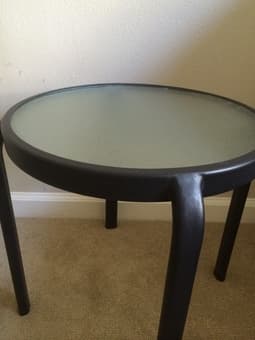 Patio chairs & table $15 2