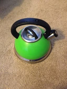 Whistling kettle on sale 1