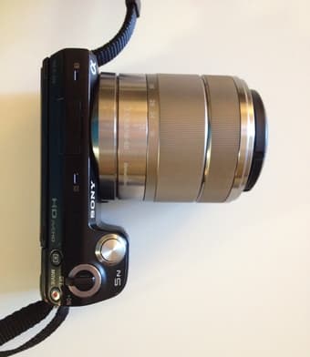 Sony Nex-5N With 18.55mm Zoom Lens 2