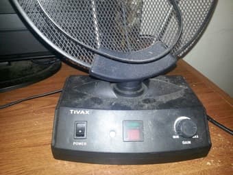 DYNEX TV with antenna 2
